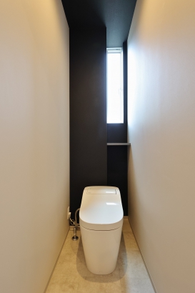 1階トイレ 有限会社高桑ハウス工業｜あこんとこの大工さんの施工事例 Island Kitchen Style