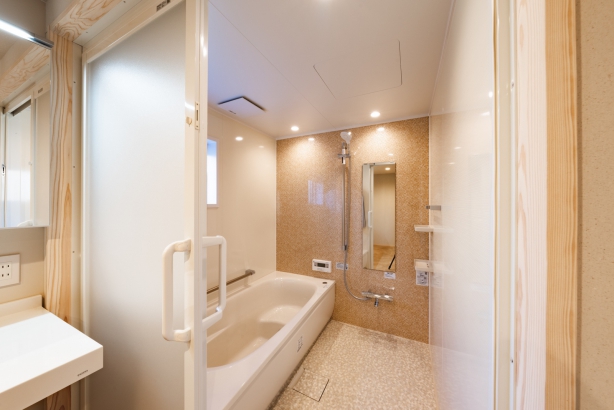 浴室は機能性とデザイン性の両立しています casa TONAMI（カーサ となみ）の施工事例 伝統美と最新技術から生まれた家　   casa amare (カーサ アマーレ）