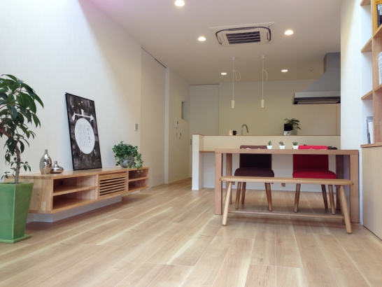   株式会社 家元 IEMOTO  | 富山 デザイン注文住宅の施工事例 本棚が魅せるお家