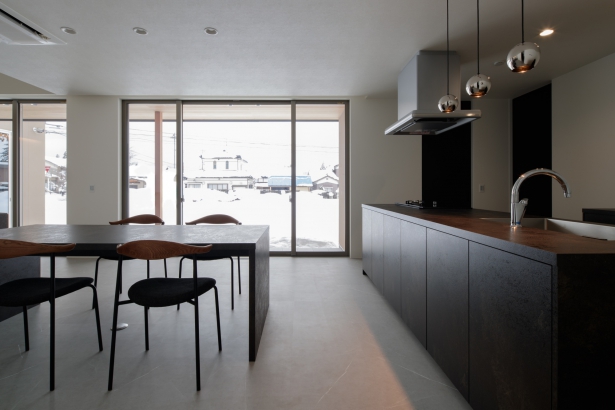   株式会社 家元 IEMOTO  | 富山 デザイン注文住宅の施工事例 非日常に誘うHOTEL LIKE HOUSE