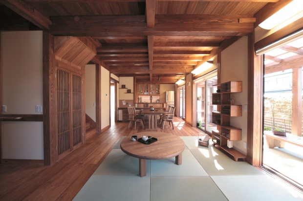 木の香り漂う落ち着く住空間 野島建設株式会社 温かい人が集まる暖かい家 Nojimaの ゼロ ハウス