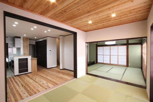   デキノヤホーム｜富山県 ｜木の家づくりの施工事例 オシャレで伝統的な和風建築