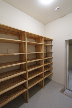   デキノヤホーム｜富山県 ｜木の家づくりの施工事例 車庫が２つある快適な家